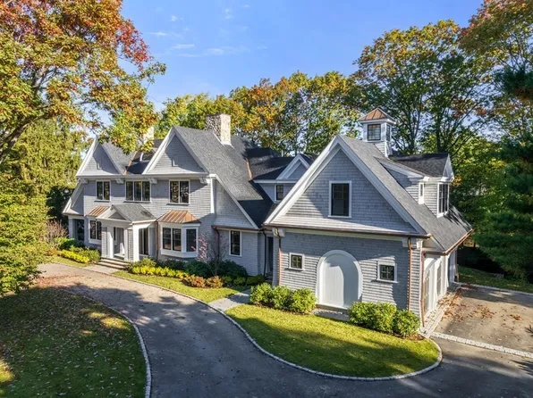 31 Cranmore Rd, Wellesley, MA 02481