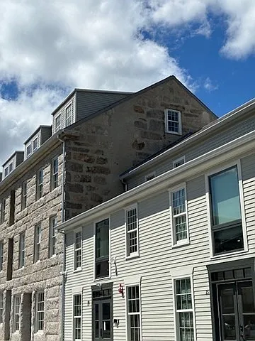 19 Commercial St #201A