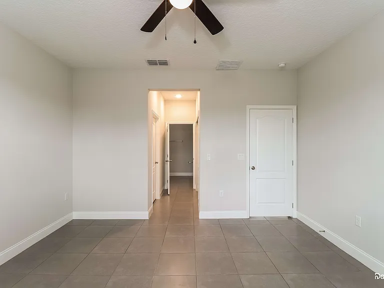 431 Arkansas Ct — Photo 7