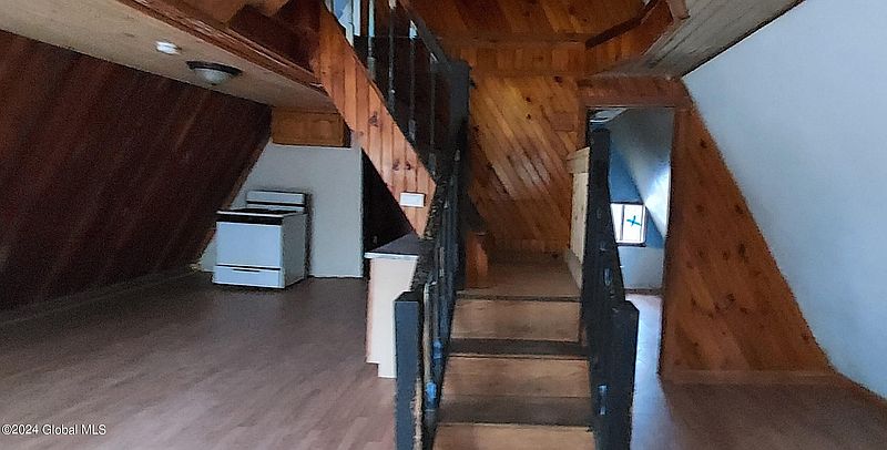 5th image of 3453 Pond Hill Road
