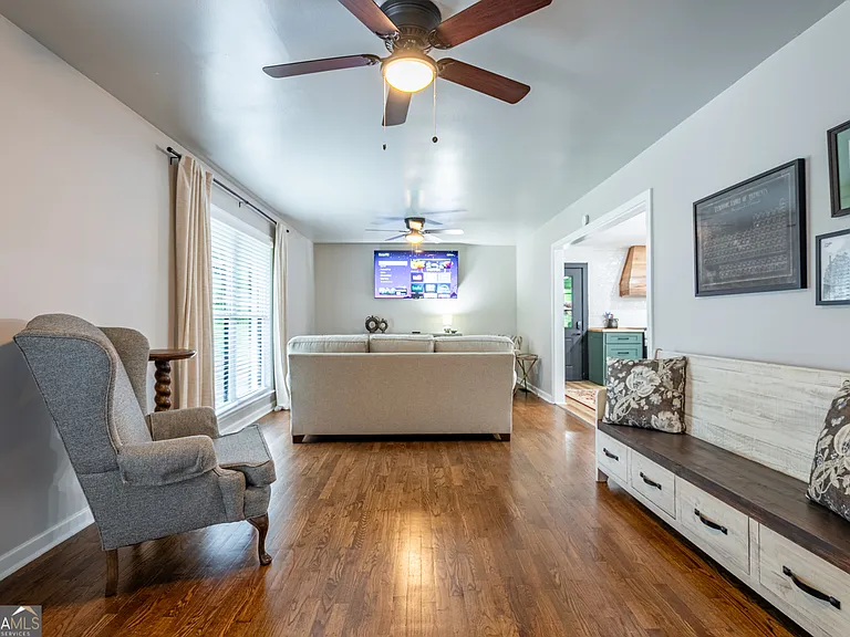 236 Pioneer Trl — Photo 5