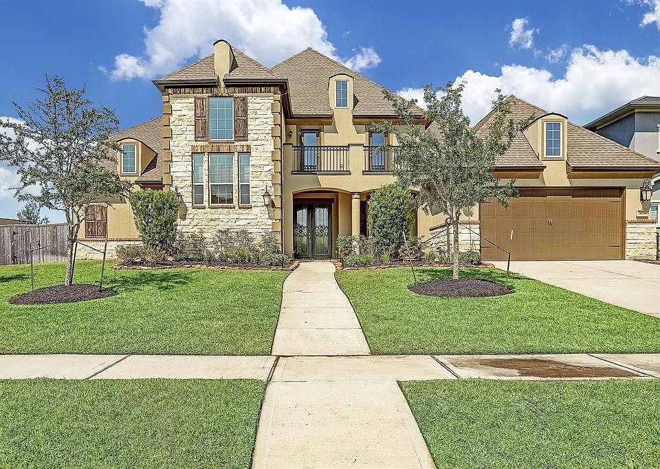 1st image of 908 Gadston Park Ln