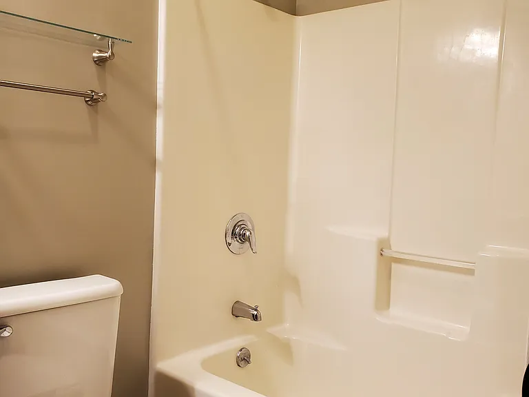 354 Laurel St #2 — Photo 21
