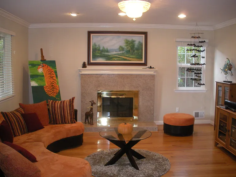 1172 Arlington Ln — Photo 10