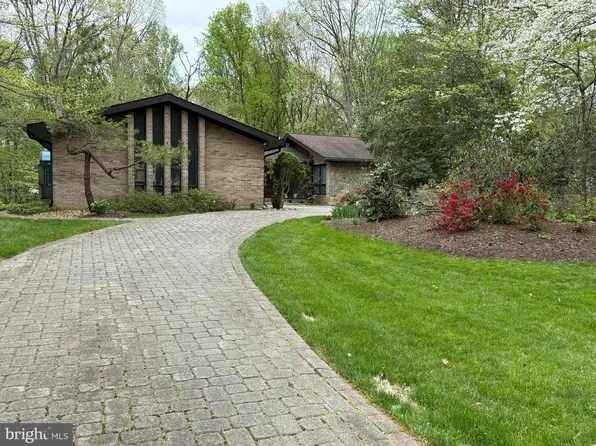 7513 Royal Oak Dr, Mc Lean, VA 22102