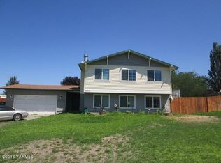 1400 Sunset Dr, Prosser, WA 99350