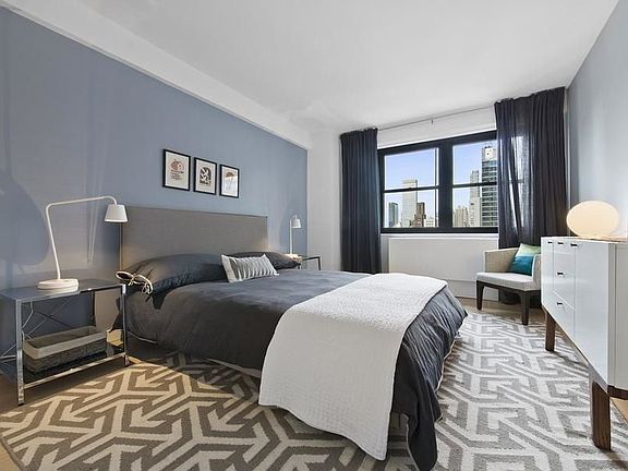 5th image of 222 E 39th St APT 12D