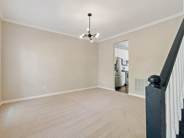 3215 Nolen Ln — Photo 7
