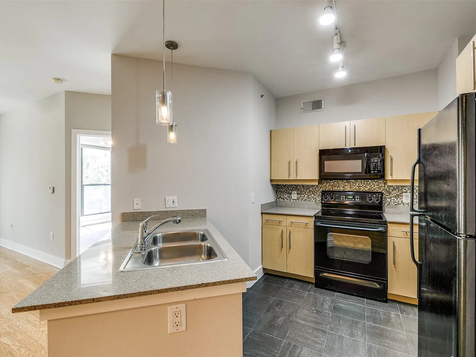 4414 Cedar Springs Rd — Photo 3