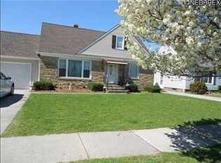 1622 Hawthorne Dr, Mayfield Heights, OH