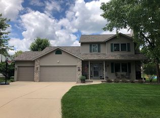 1328 Gray Hawk Way, Sun Prairie, WI 53590