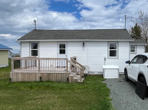 6 Douglas Cres, Pictou, NS B0K 1N0