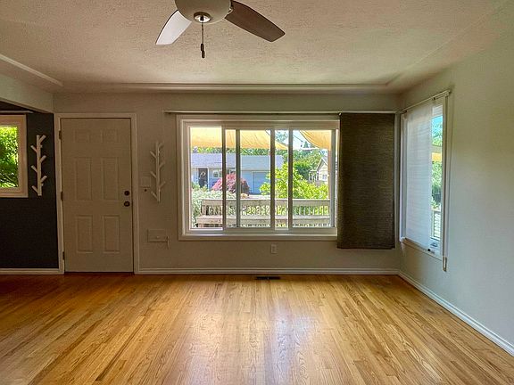 Spacious sunny living room