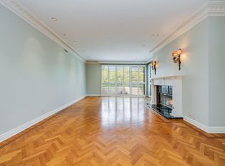 450 N Maple Dr APT 202, Los Angeles, CA 90210