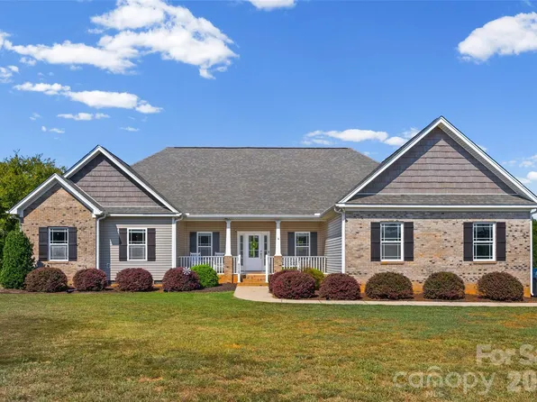 4329 Wylies Mill Rd, Edgemoor, SC 29712