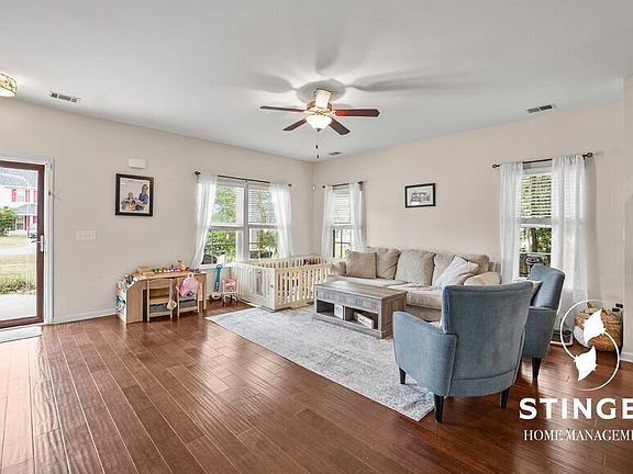 4th image of 67 Wintergreen Dr
