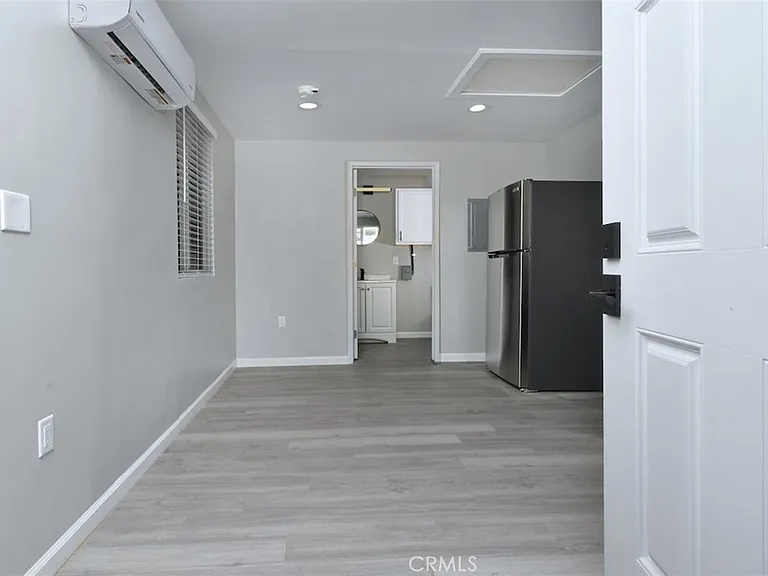 14332 Tiara St — Photo 3