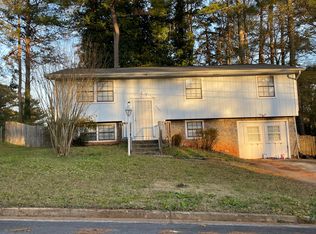 2307 Cherokee Valley Cir, Lithonia, GA 30058