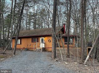 11 Picard Ct, Basye, VA 22810