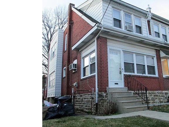 2nd image of 7408 Palmetto St