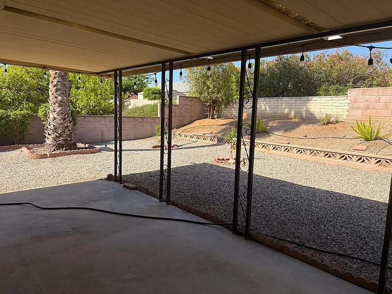 28033 Radford Dr — Photo 28