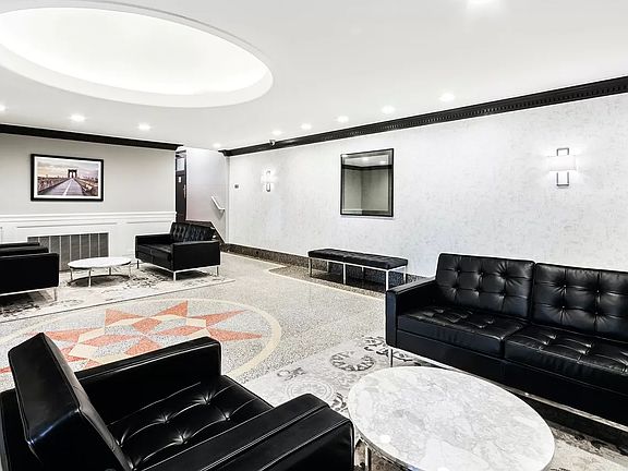 3rd image of 61 Oliver St APT 1L