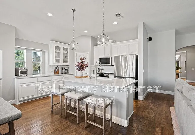 1451 Cedar Hollow Dr — Photo 18
