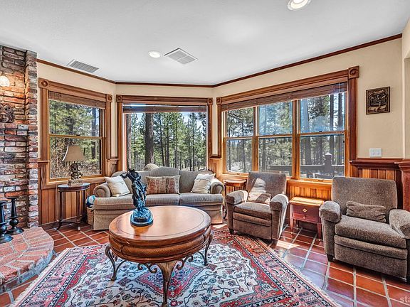 2nd image of 938 Iron Mountain Cir