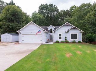 488 Cedar Ridge Dr, Winder, GA 30680