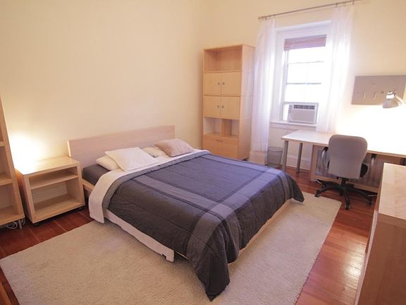 4th image of 79 Lloyd Ave #79C-1