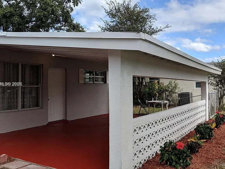 6461 Evans St — Photo 11