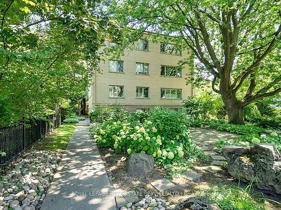 2nd image of 31 Rosedale Rd #103