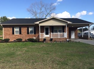 221 Old Baker Rd, Maxton, NC 28364