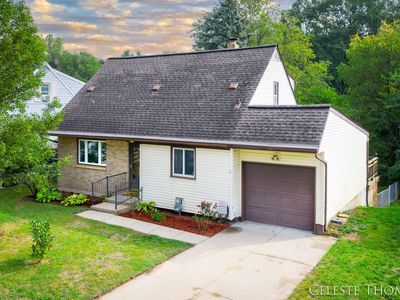 4148 Chadwick Ave NE, Grand Rapids, MI, 49525
