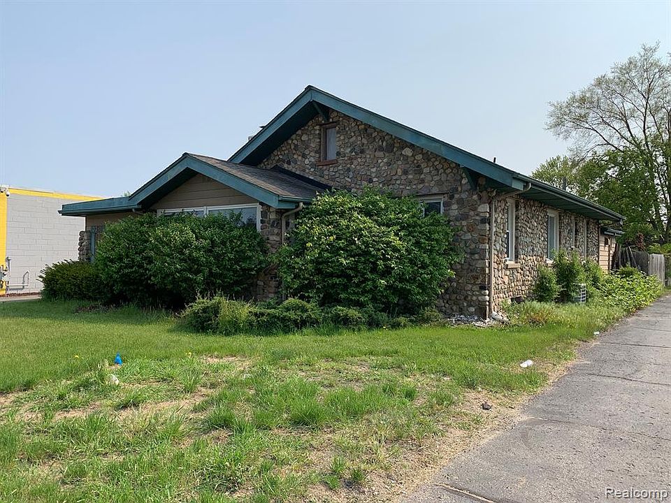 4431 Dixie Hwy, Waterford, MI 48329 MLS 20230039557 Zillow