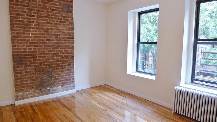 Rented by Avenues Real Estate | media 9