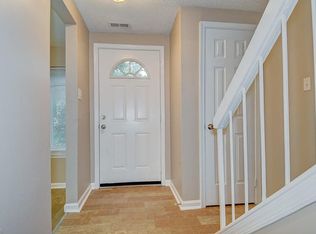 139 Greendale Rd, Virginia Beach, VA 23452