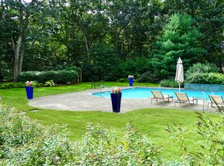 150 Talmage Farm Ln, East Hampton, NY 11937