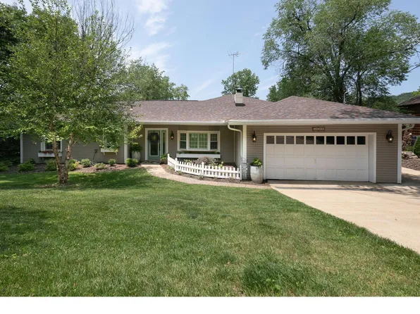 3649 S Lakeshore Dr, House Springs, MO 63051