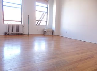 415 W 47th St #5RW, New York, NY 10036