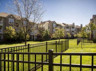 2525 River Oaks Dr, Columbus, OH 43228