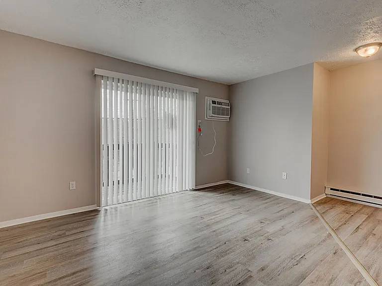 422 S Miami Ave — Photo 13
