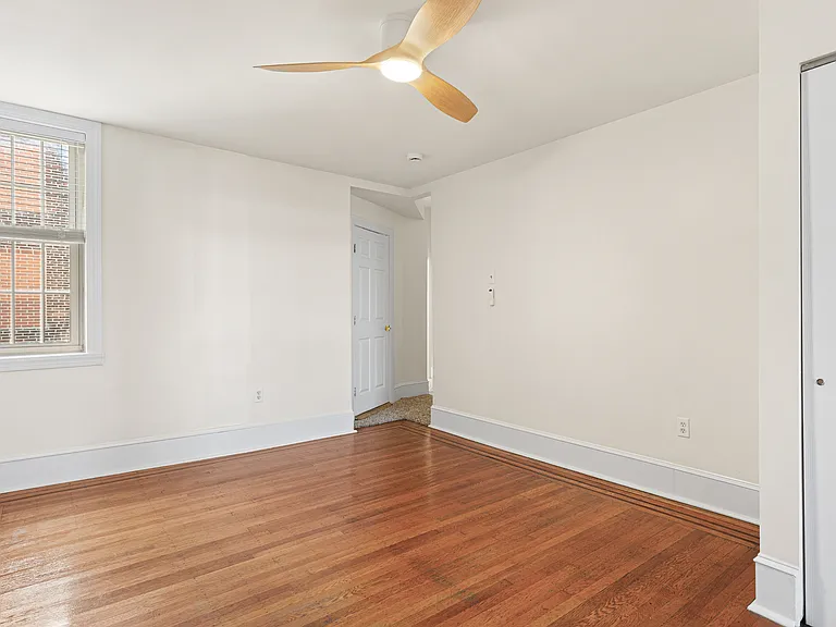 202 E Girard Ave #1 — Photo 7