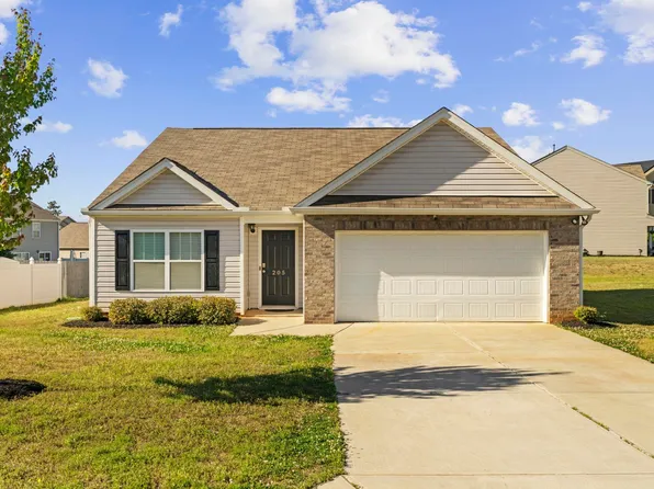 205 Hillendale Way, Pelzer, SC 29669