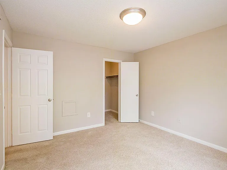 Windtree Apartment Homes — Photo 67