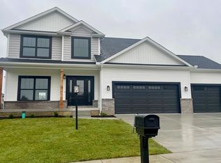 10510 N Butterfly Dr, Dunlap, IL 61525