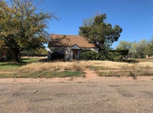 817 Miller Ave, Spur, TX 79370