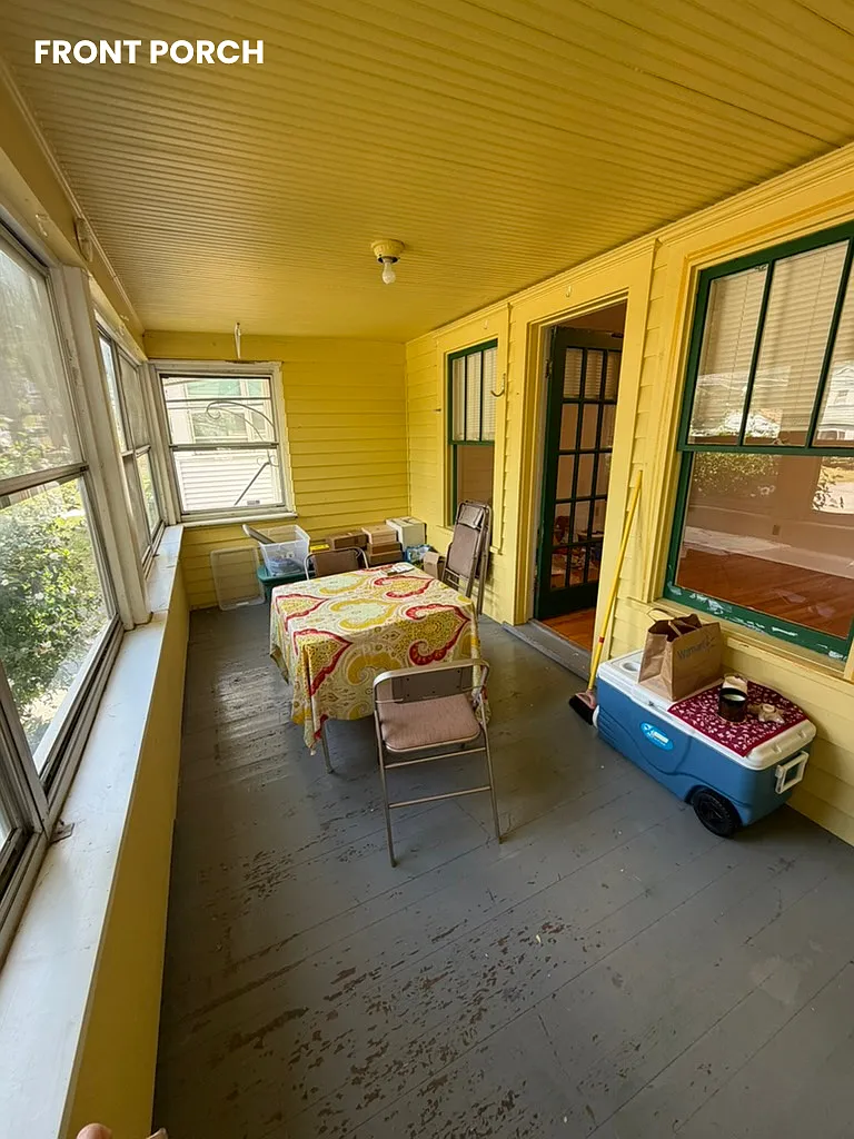 3 bed, 1200 sqft, $2,000 — Photo 3
