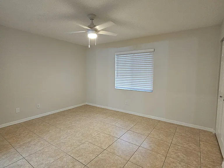 9209 Seville Rd — Photo 11