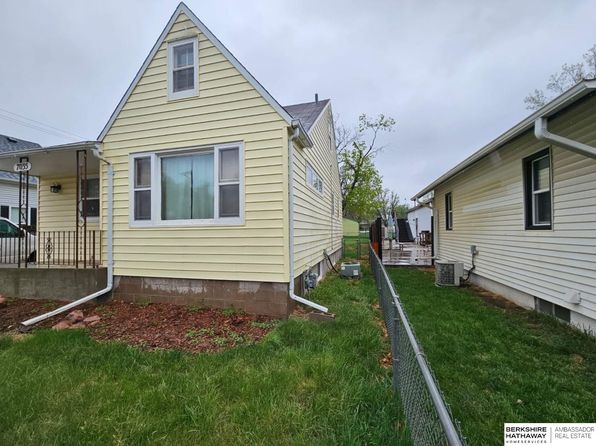7035 Havelock Ave, Lincoln, NE 68507
